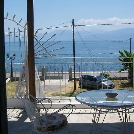 Armonia Beach House *