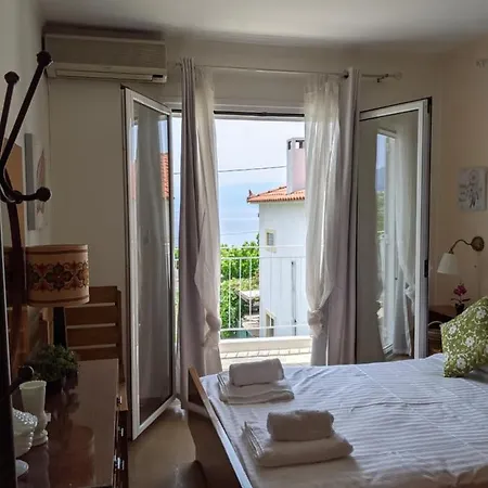 Armonia Beach House Apartment *
