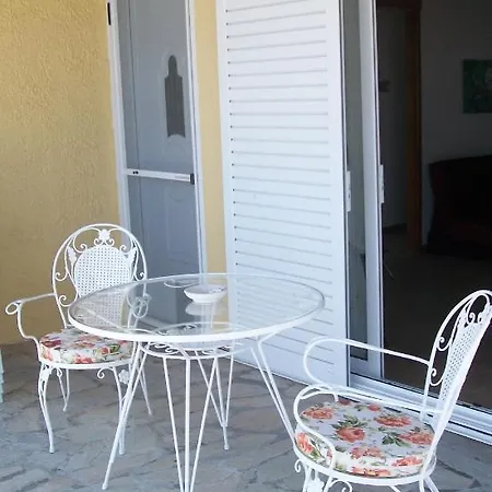 Apartment Armonia Beach House Eratini